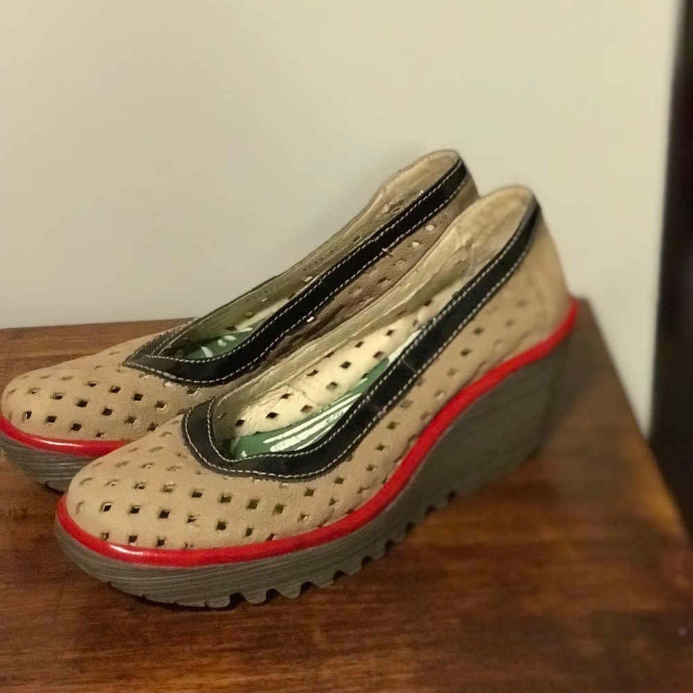 Fly London Wedges “Yedi” perforated style